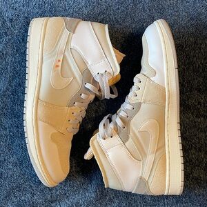 Jordan 1 Mid SE Craft Inside Out